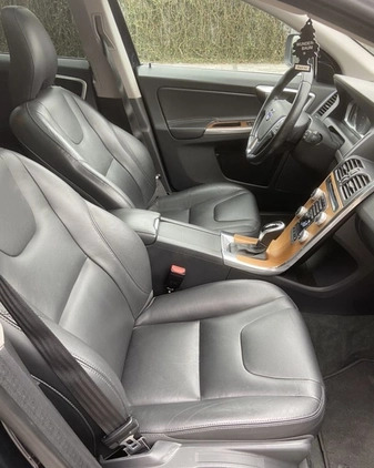 Volvo XC 60 cena 79900 przebieg: 85260, rok produkcji 2017 z Szydłowiec małe 436